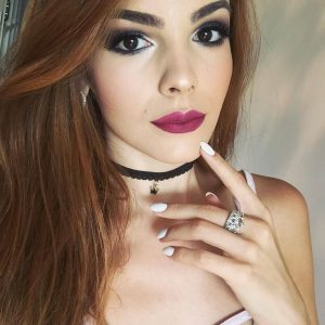 Peau douce cherche mains fermes Bordeaux Roxane - rencontre